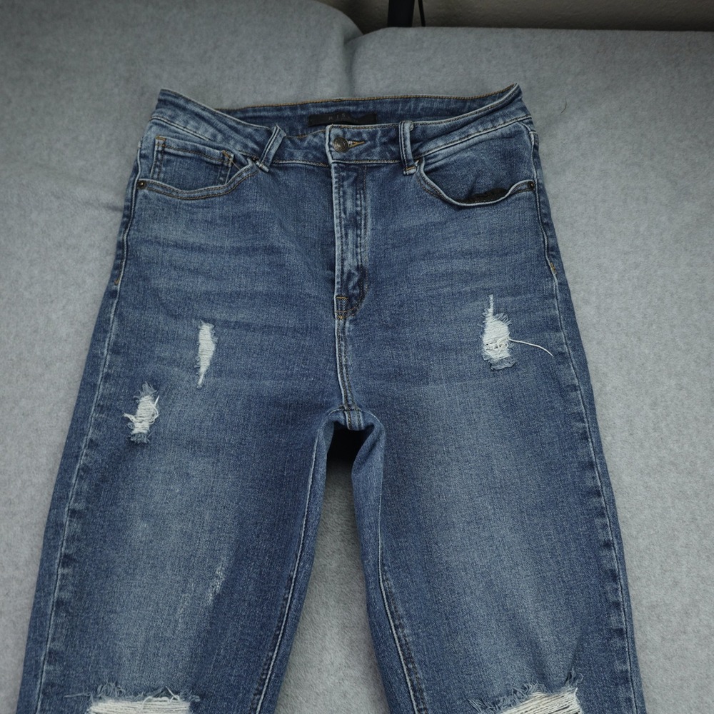 Risen Jeans Womens 30/11 Blue Distressed Straight Raw Hem Denim‎ High Rise - Picture 2 of 14